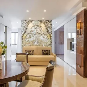 Royal - Luxury Duomo Apartment