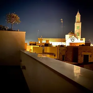 Palazzo Boccapianola , Bari Italy